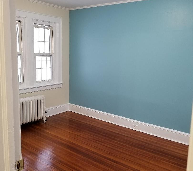 1st image of 26508 Hillside Ave