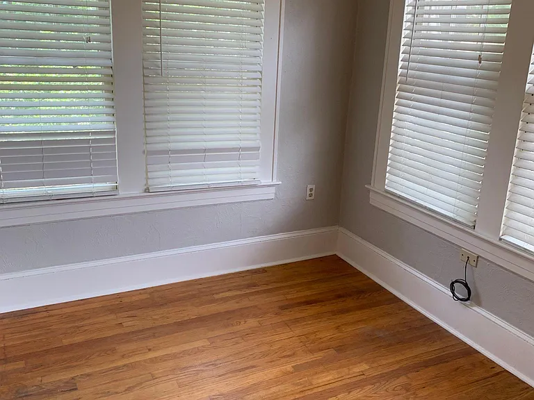 1132 Cherry St — Photo 5