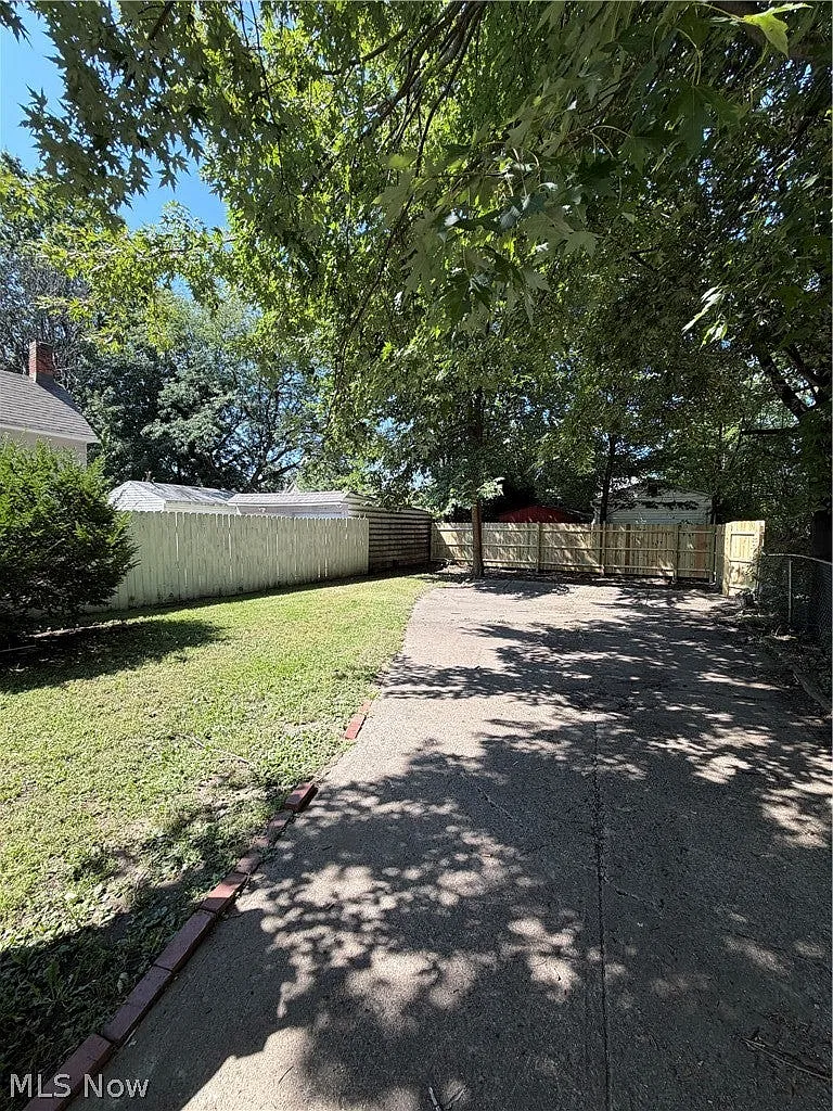1 bed, $1,100 — Photo 3