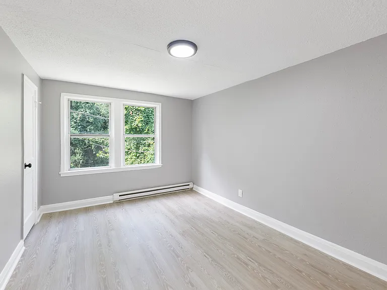 2601 Fairview Ave — Photo 7