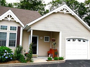 40 Fountain Dr, Westerly, RI 02891