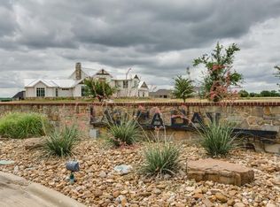 1540 Laguna Bay Dr N, Azle, TX 76020