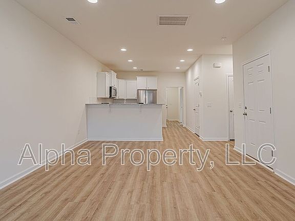 2nd image of 3037 Olivette Pl