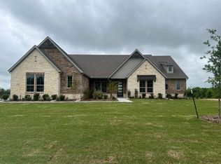 385 Cobb Rd, Leonard, TX 75452