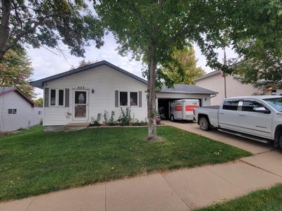 423 Countryside Dr, Le Mars, IA, 51031