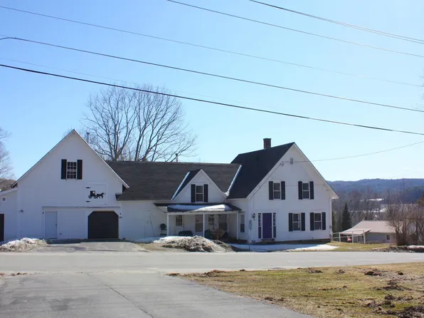 186 Lincoln Avenue, Barton, VT 05822