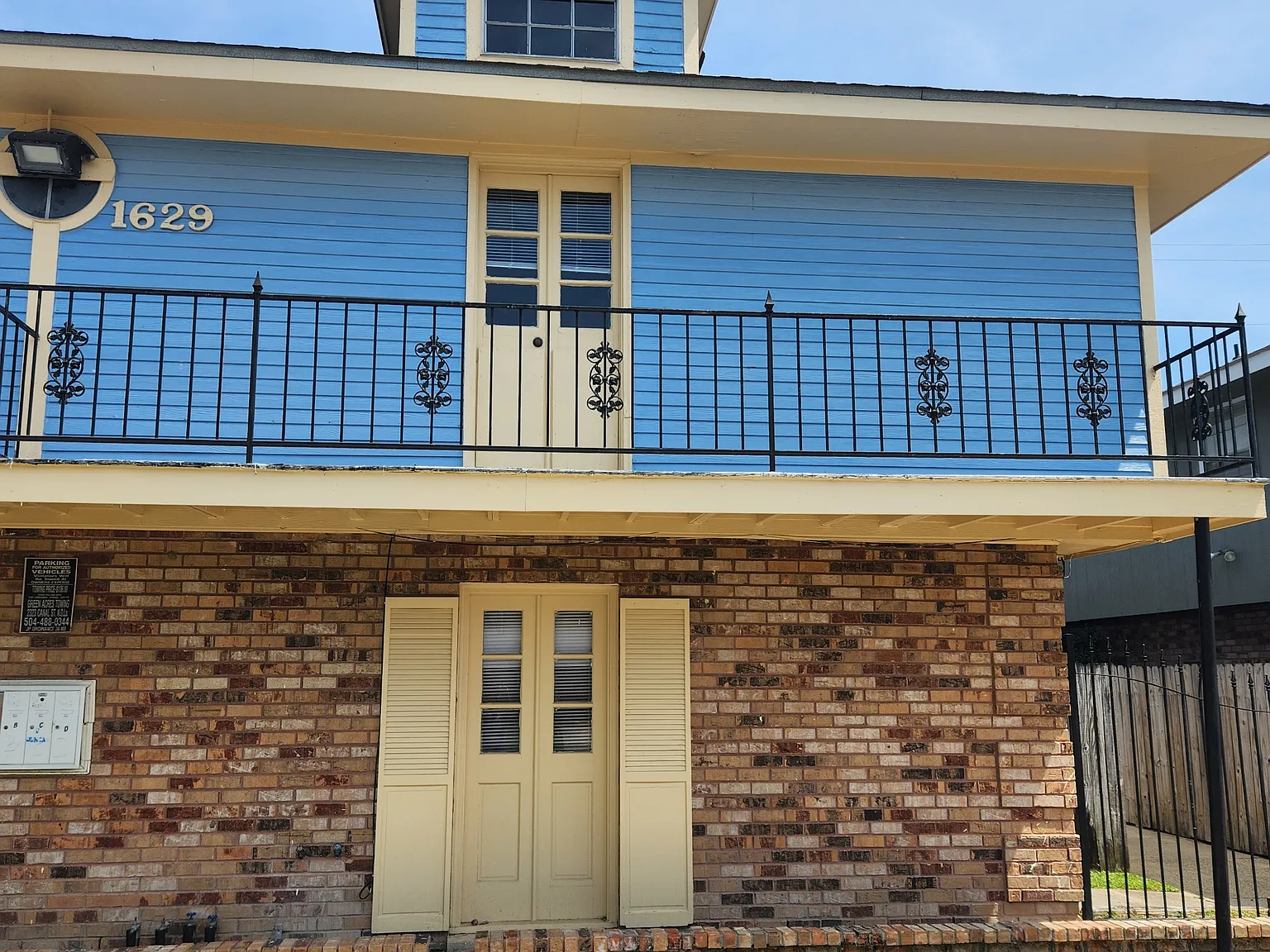 1629 Gary - B — Photo 2