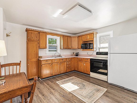 5th image of 1203 Waverly Ave