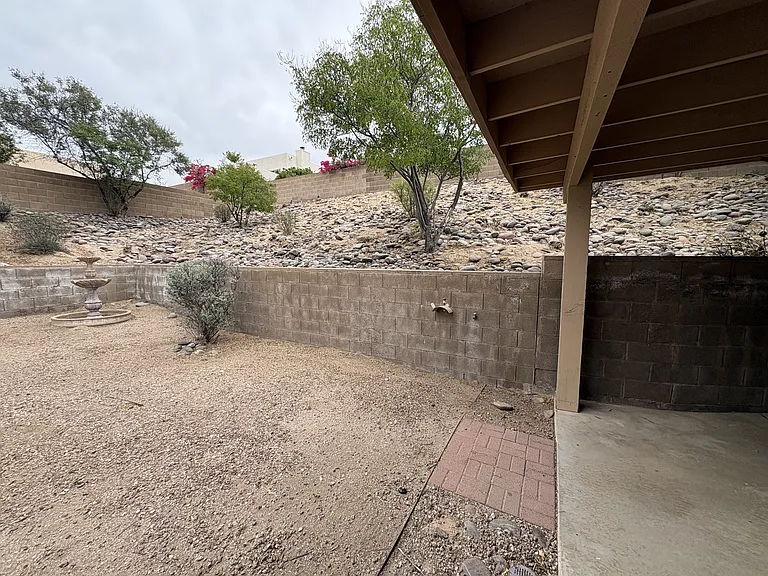 80 N Cheesebrush Ave — Photo 39