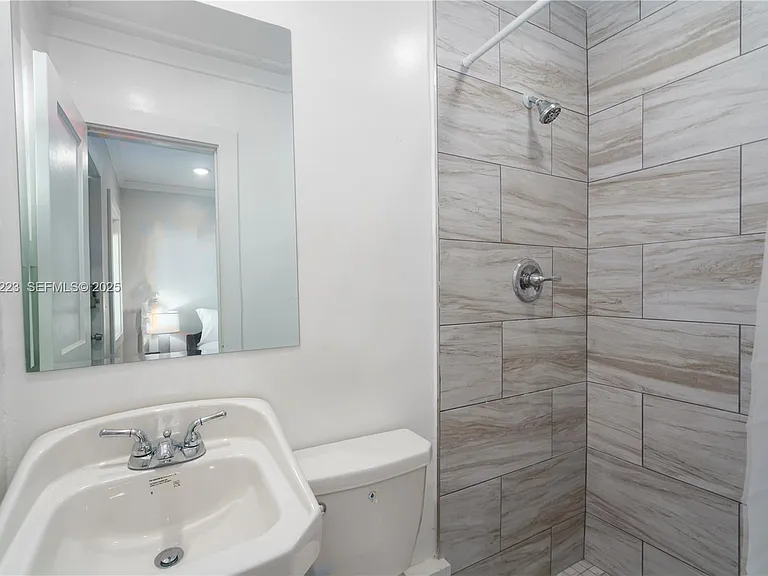 17784 Front Beach Rd #10 — Photo 6