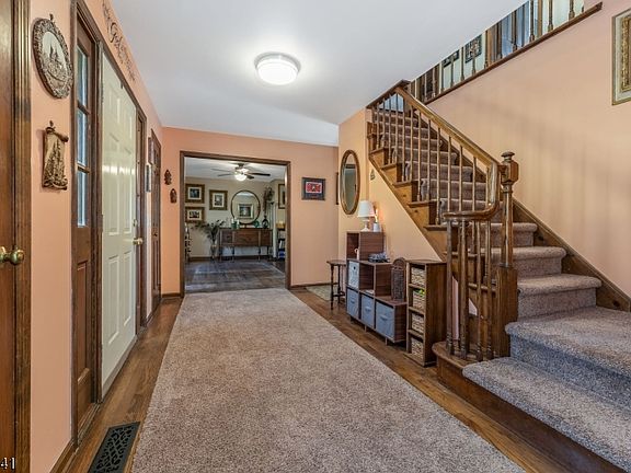 5th image of 514 Lannon Ln