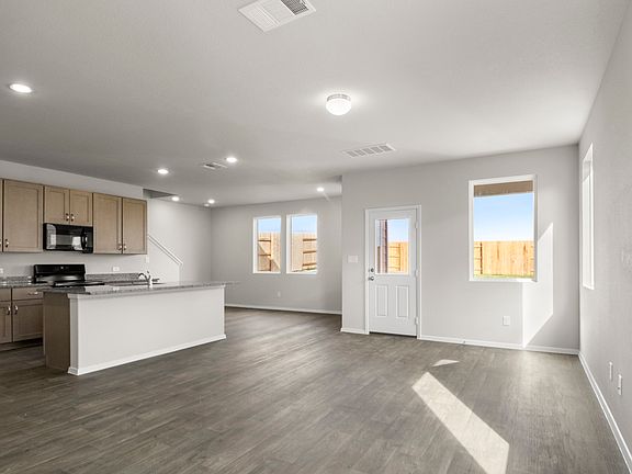 3rd image of 2706 Derwent Dr