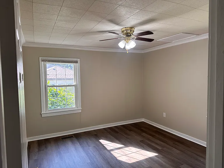 645 Redding Rd — Photo 9