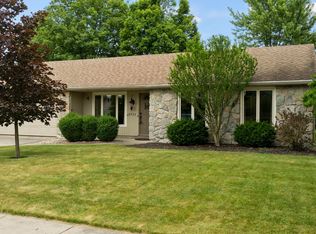 3733 Aboite Lake Dr, Fort Wayne, IN 46804