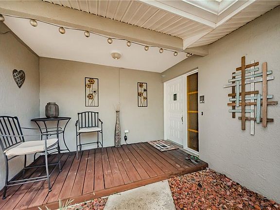5th image of 21 Harbor Woods Cir