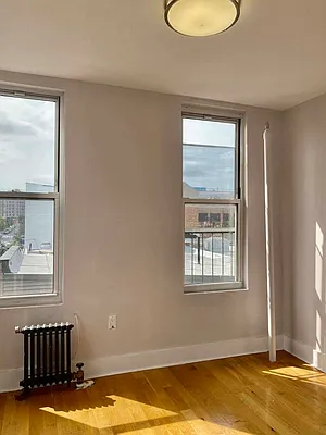 Rented by Max Apt LLC | media 13