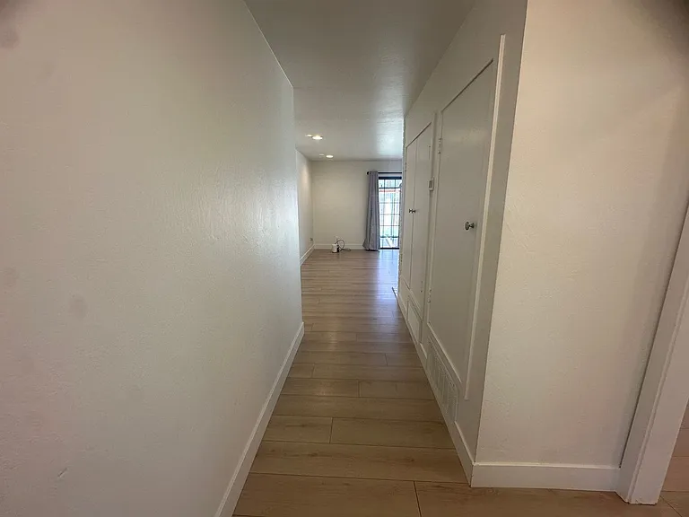 9101 Rosewood Dr — Photo 6