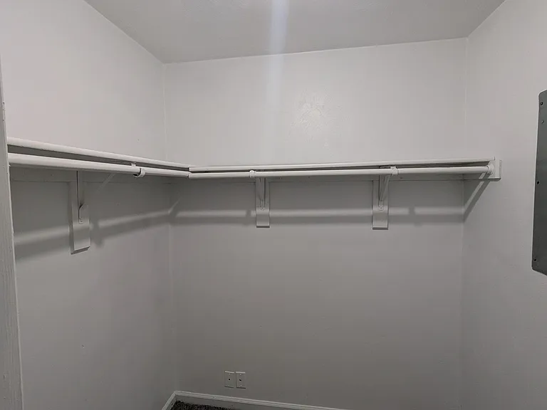 5626 Carisbrooke Ln — Photo 5