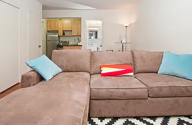 Rented by Azulay Group