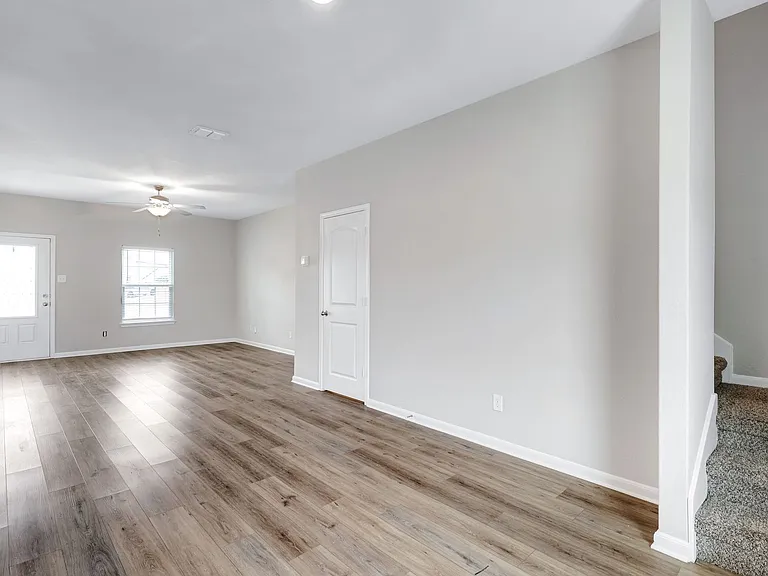9226 Bennett Frst — Photo 12