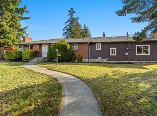 738 NE O'Leary Street, Oak Harbor, WA 98277