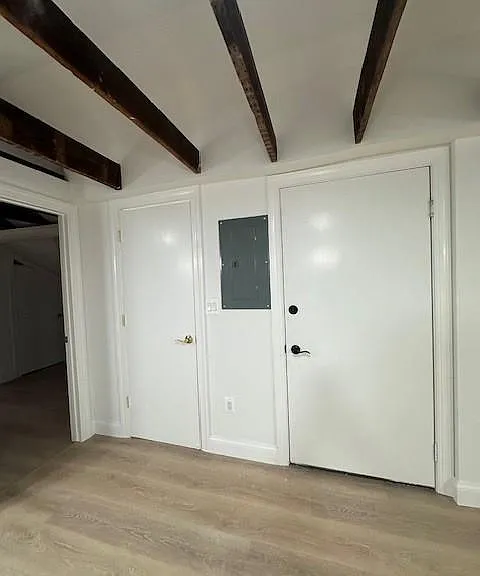 219 Hanover St #11 — Photo 7