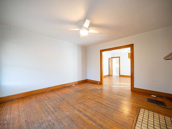 4th image of 828-838 Dennison Ave #828