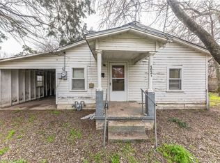 102 1/2 N Cypress Ave, Hubbard, TX 76648