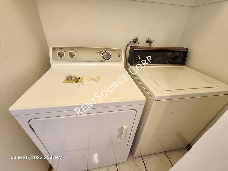 4842 W Avenue M4 — Photo 18