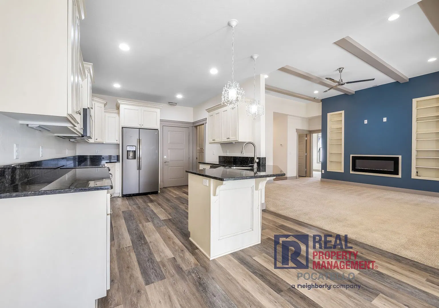 3 bedroom 2 bath twin home is a must see! - Small dog Friendly — Photo 3
