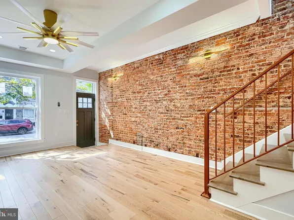 825 N Montford Ave, Baltimore, MD 21205