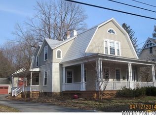 27 Fountain St, Clinton, NY 13323