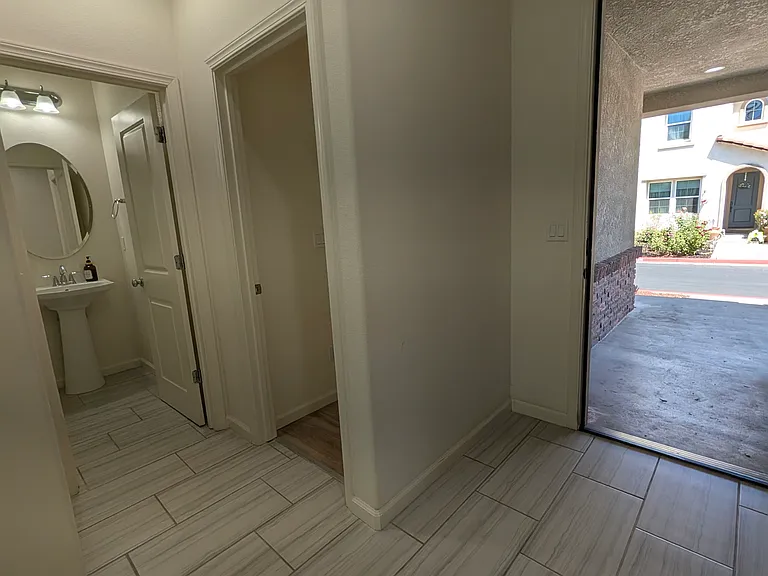 1140 Bonino Way — Photo 7