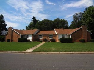 1130 E Linwood Cir, Springfield, MO 65807