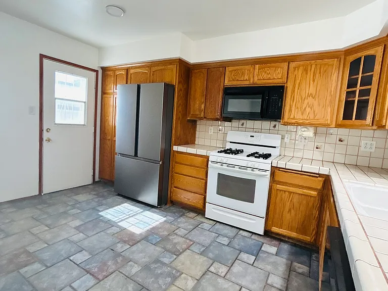 1203 Marline Ave — Photo 37