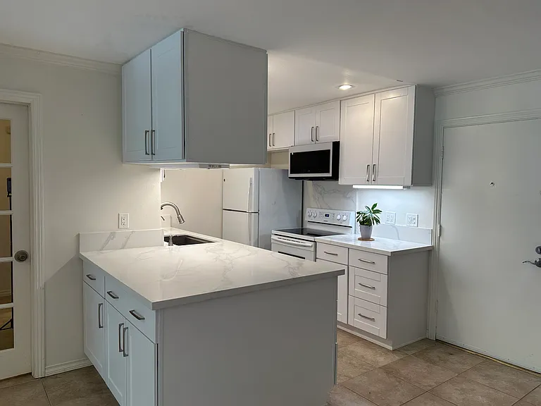 7777 W 91st St #B1155 — Photo 4