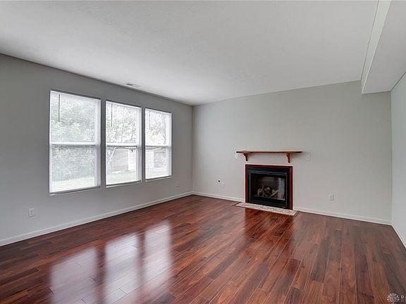4th image of 8562 Deergate Dr