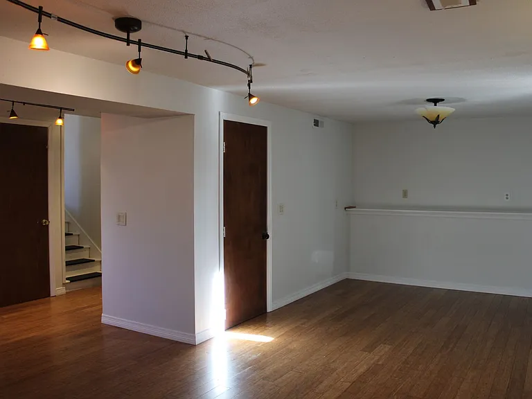 404 N Roosevelt Ave — Photo 7