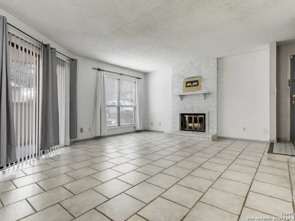 11843 Braesview #713, San Antonio, TX 78213