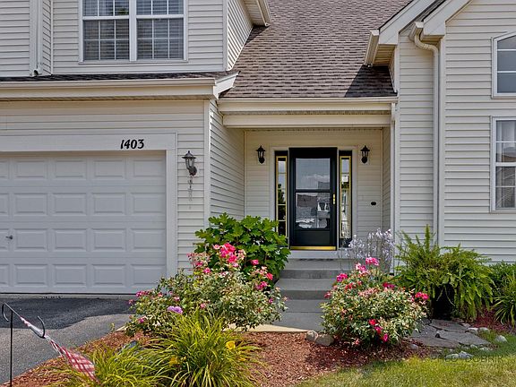 2nd image of 1403 Deer Creek Ln
