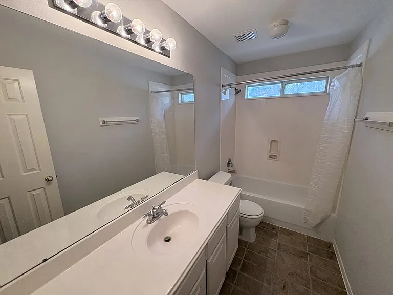 18703 River Meadows Rd — Photo 21