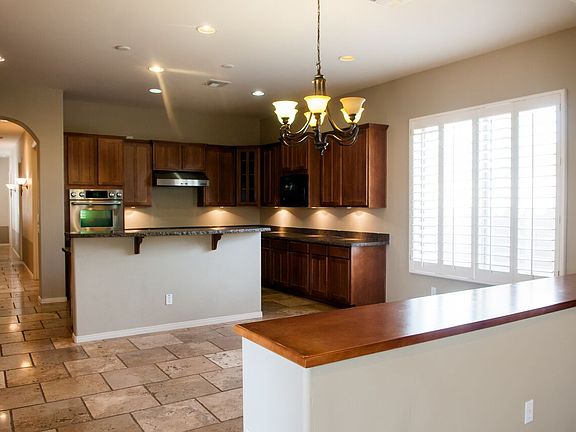 4th image of 31631 N 20th Ave