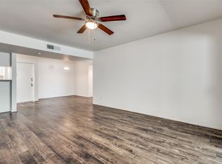 8527 Hearth Dr APT 32, Houston, TX 77054