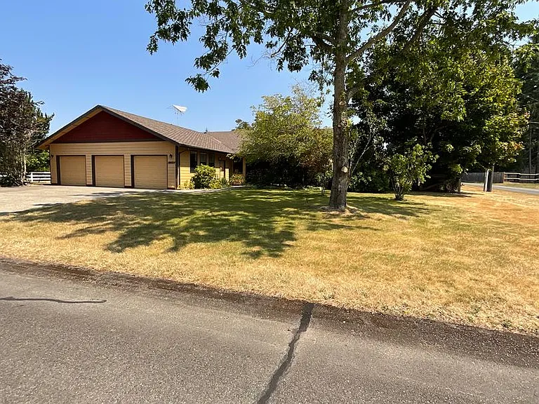 11246 Airpark Ln SE — Photo 36