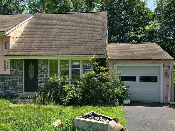 1312 College Hill Dr, Cheyney, PA 19319