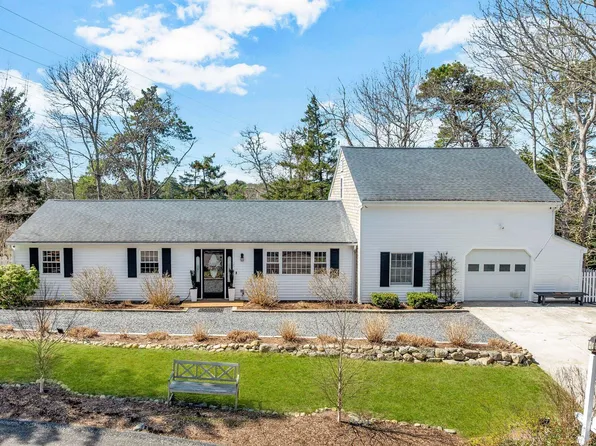 25 Frances Helen Road, Yarmouth Port, MA 02675
