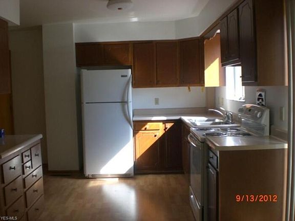 5th image of 319 Johnet Dr APT 8