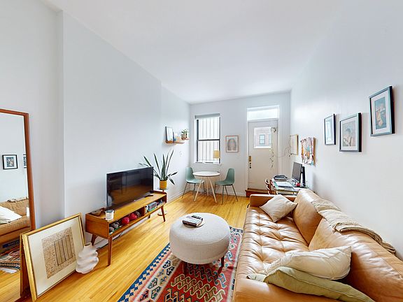 2nd image of 62 W 85th St APT 3B