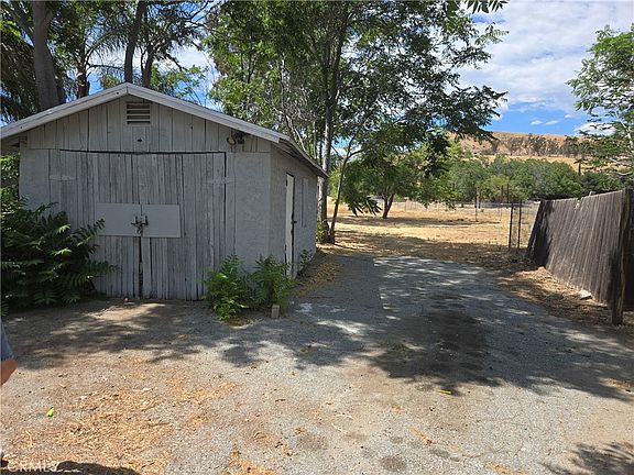 3rd image of 619 Saint Croix Way