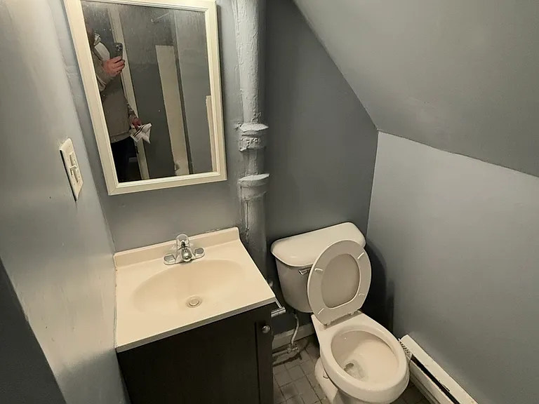 485 Belvidere St E #2 — Photo 5